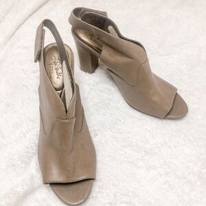 Life Stride Soft System Naomi Taupe Open Toe Bootie Size 11